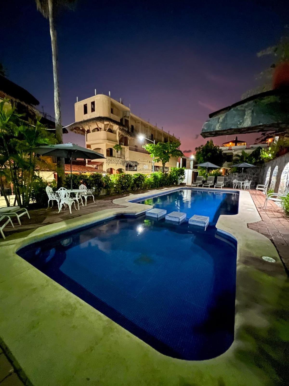 Hotel Villas Ema Zihuatanejo Eksteriør bilde