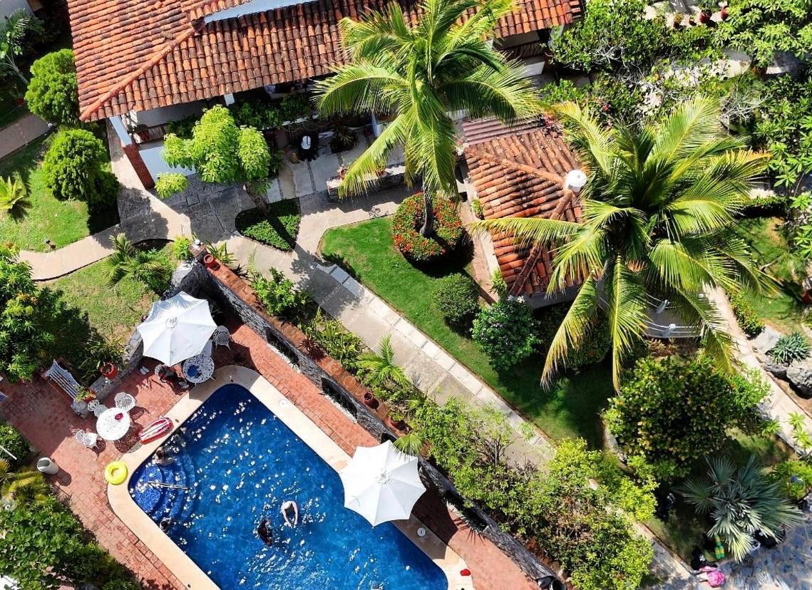 Hotel Villas Ema Zihuatanejo Eksteriør bilde
