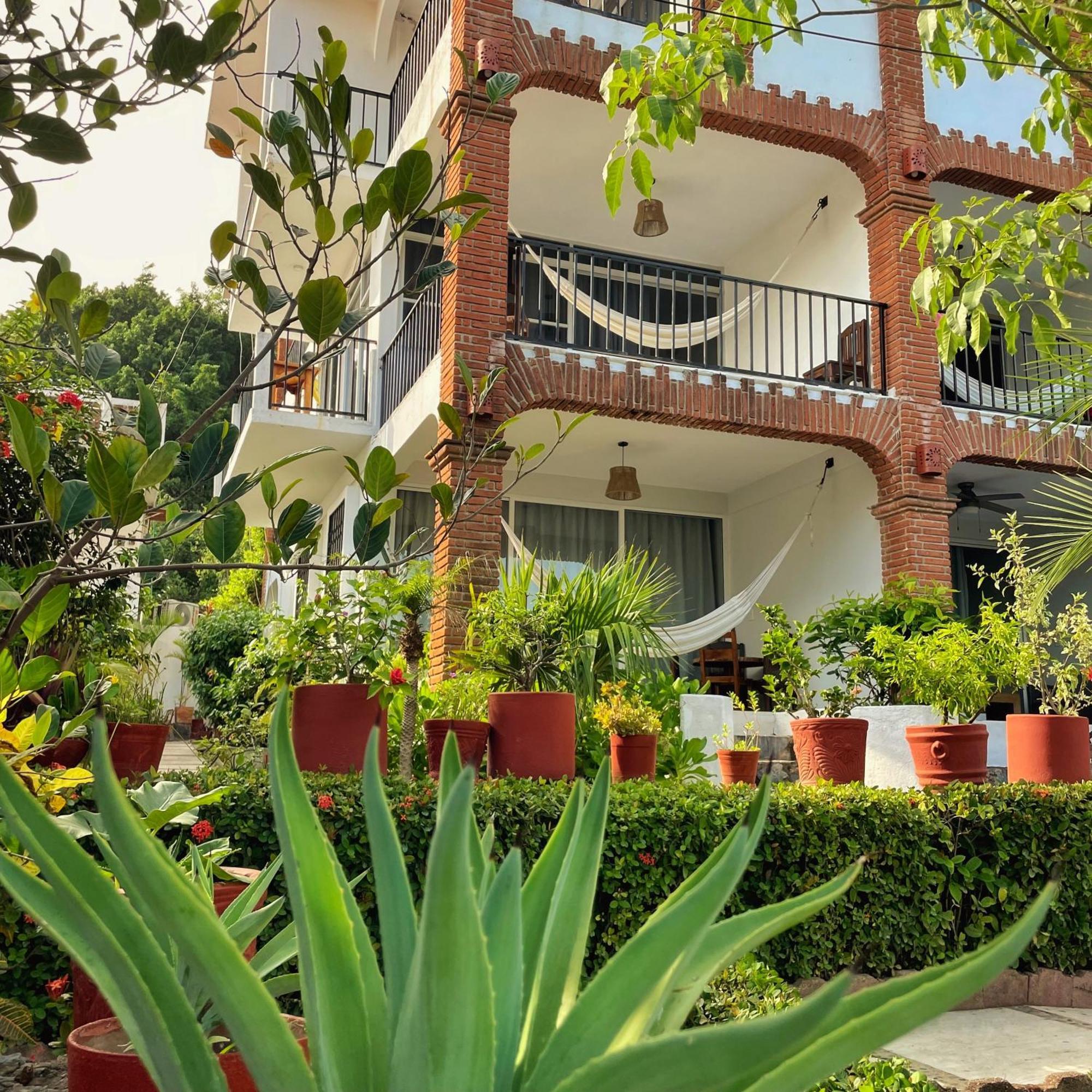 Hotel Villas Ema Zihuatanejo Eksteriør bilde