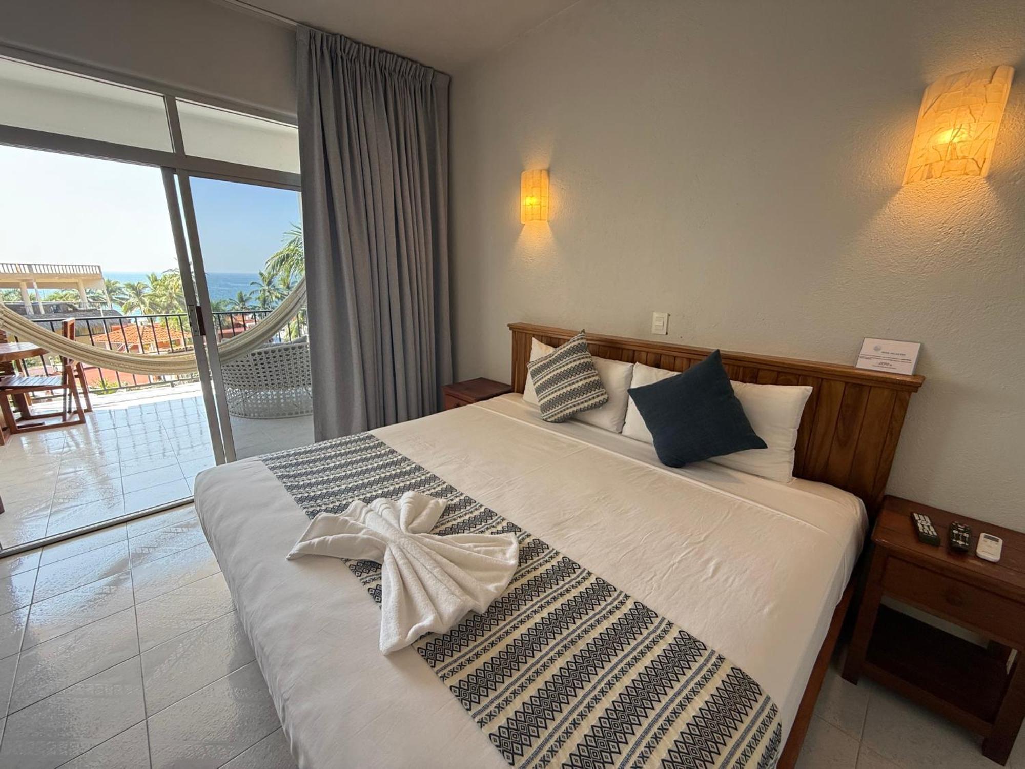 Hotel Villas Ema Zihuatanejo Eksteriør bilde