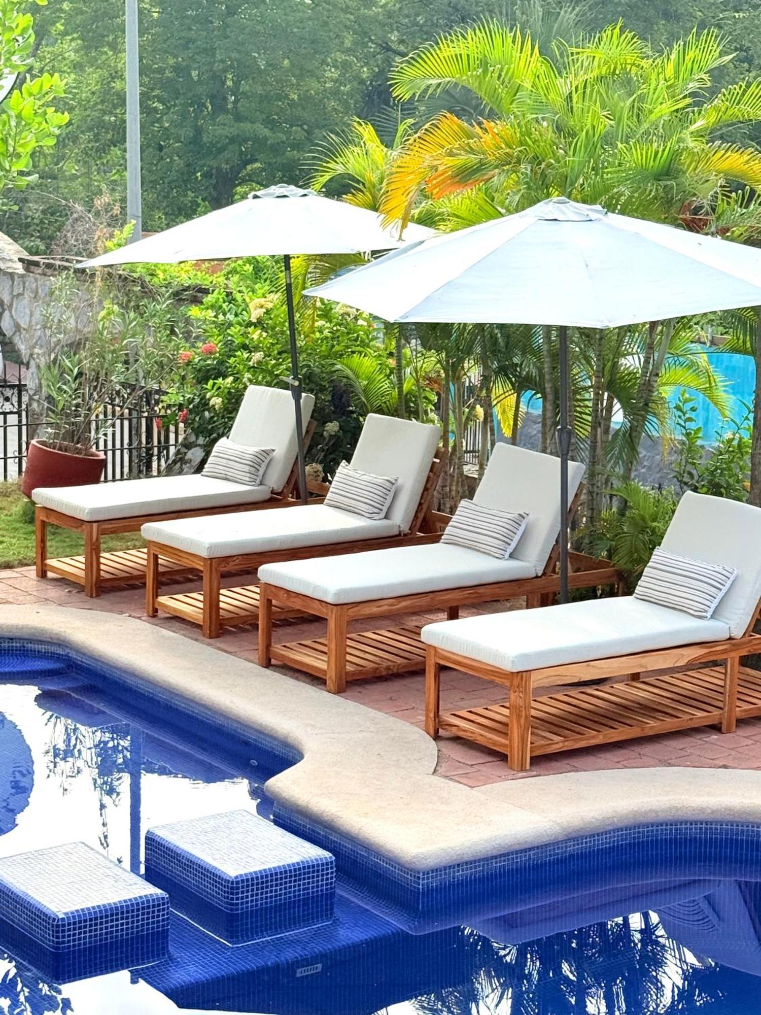 Hotel Villas Ema Zihuatanejo Eksteriør bilde